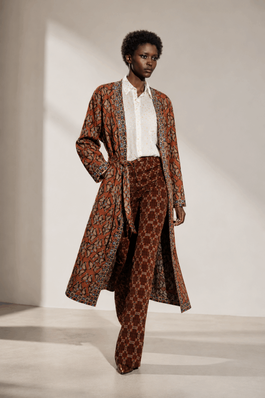 Langer Wende-Kimono mit grafischem Print